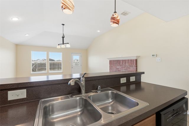 2121 Sherbrooke Court, Sherman, TX 75092