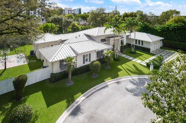 7222 SW 79th Ter, Miami, FL 33143