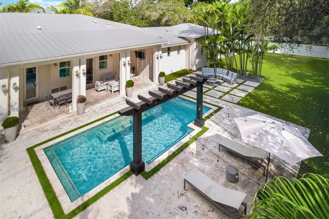 7222 SW 79th Ter, Miami, FL 33143