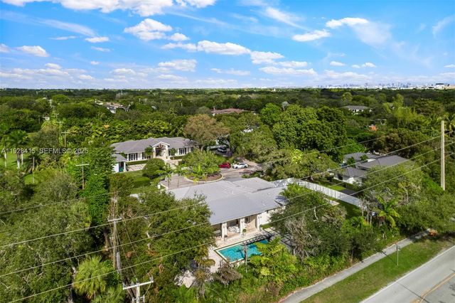 7222 SW 79th Ter, Miami, FL 33143