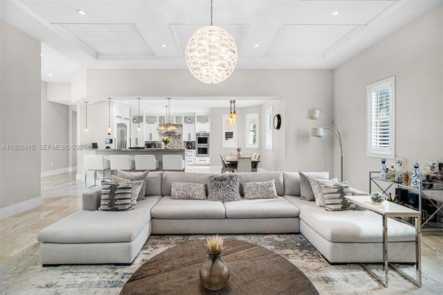 7222 SW 79th Ter, Miami, FL 33143