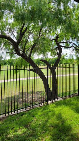 10701 Whitestone Ranch Road, Benbrook, TX 76126