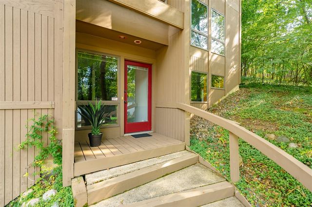 1828 Greenlawn Avenue, Kalamazoo, MI 49006