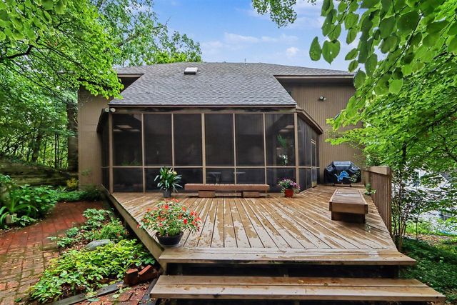 1828 Greenlawn Avenue, Kalamazoo, MI 49006