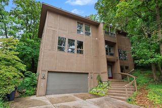 1828 Greenlawn Avenue, Kalamazoo, MI 49006