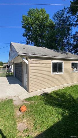 11268 Jewett Avenue, Warren, MI 48089