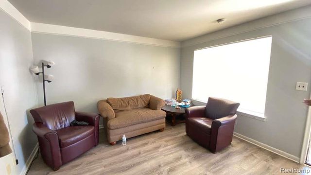 11268 Jewett Avenue, Warren, MI 48089