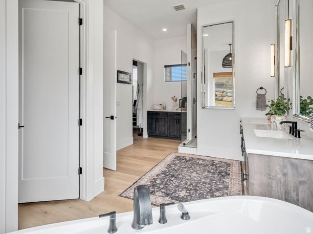 6861 E SUMMIT PEAK CIR, Huntsville, UT 84317