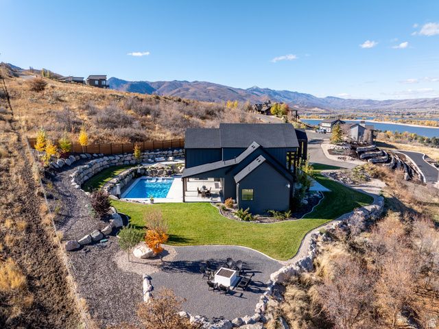 6861 E SUMMIT PEAK CIR, Huntsville, UT 84317