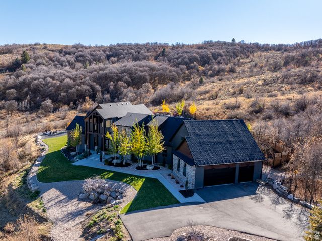 6861 E SUMMIT PEAK CIR, Huntsville, UT 84317
