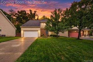 2752 W Amberly Boulevard, Oceola Township, MI 48843