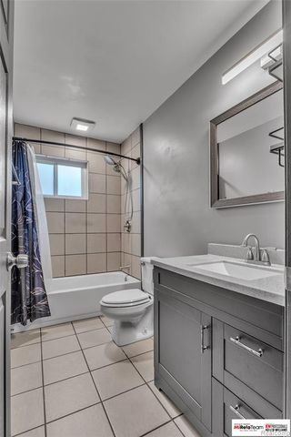 4737 Glenis Street, Dearborn Heights, MI 48125