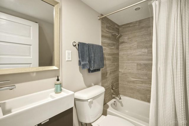 2000 Breen Street, Cincinnati, OH 45208