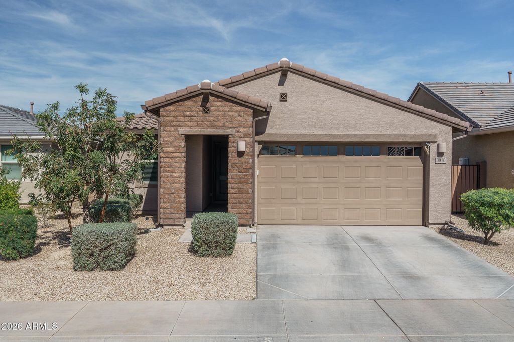 8918 W RANCHO Drive, Glendale, AZ 85305 — exterior