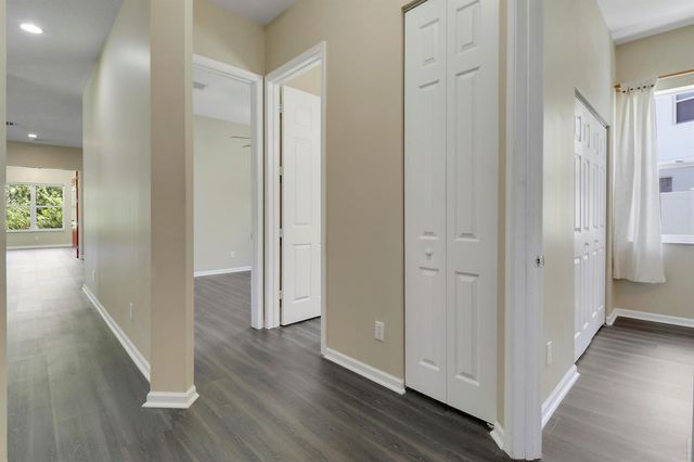 10075 Freesian Way, Lake Worth, FL 33449