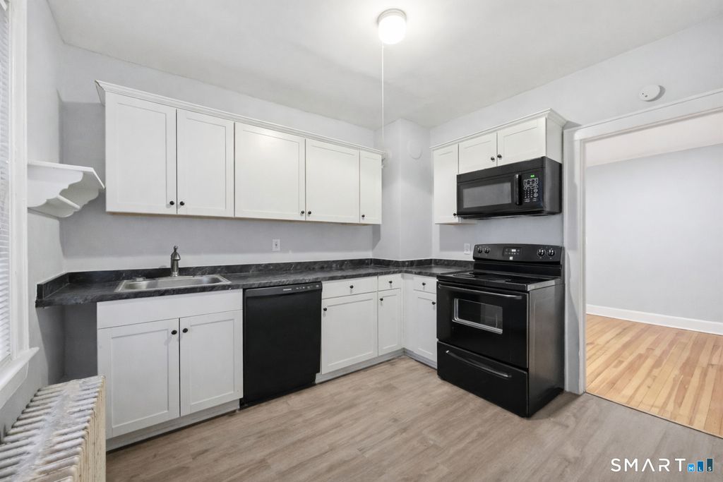 94 Liberty Street, Middletown, CT 06457