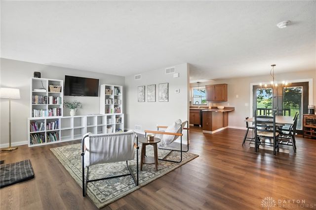 1255 Bischoff Road, New Carlisle, OH 45344