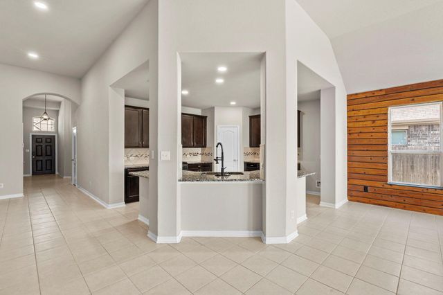 361 Vista Gardens DR, Buda, TX 78610