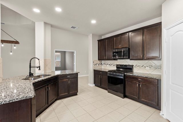 361 Vista Gardens DR, Buda, TX 78610