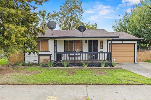 425 Pomona Avenue, Oroville, CA 95965