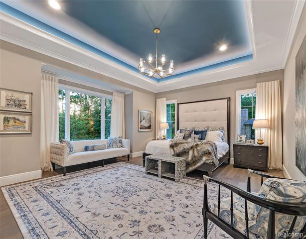 207 Port Side Drive, Lake Orion, MI 48362