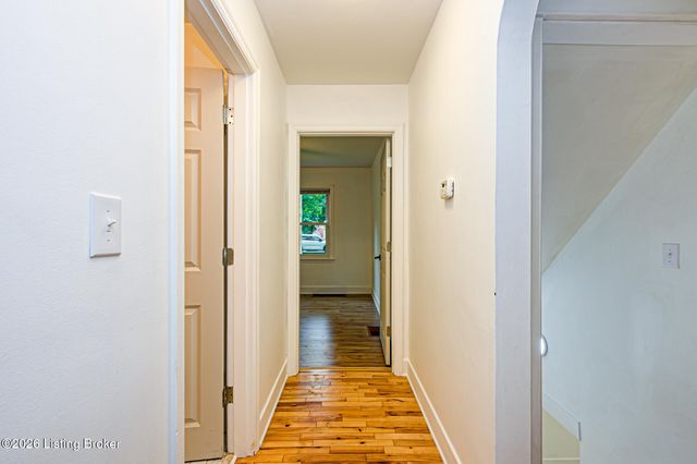 4011 Lambert Ave, Louisville, KY 40218
