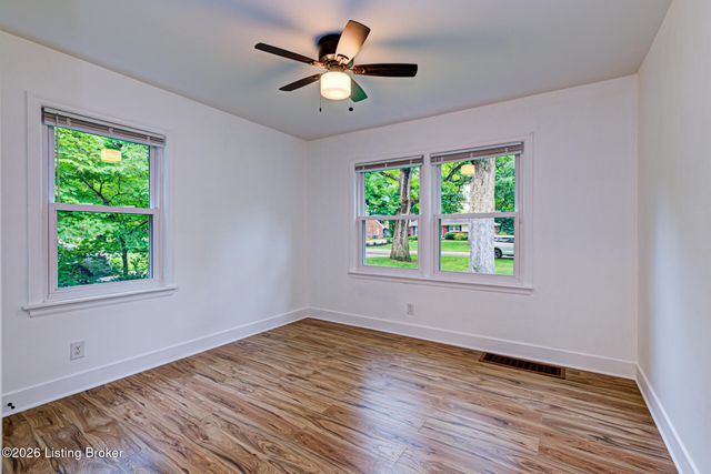 4011 Lambert Ave, Louisville, KY 40218