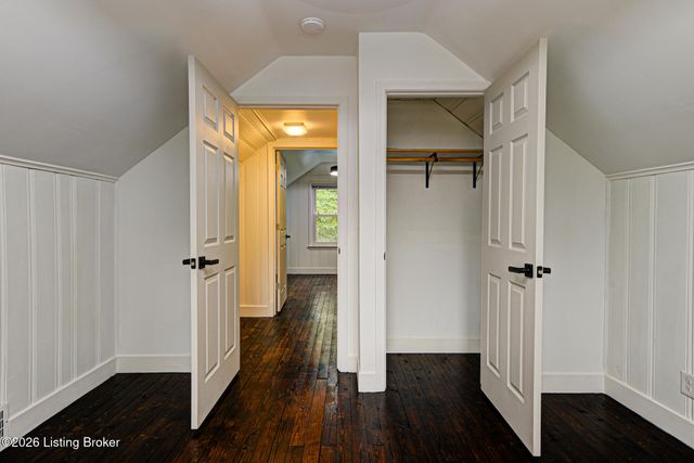 4011 Lambert Ave, Louisville, KY 40218