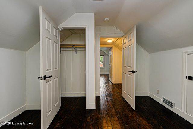 4011 Lambert Ave, Louisville, KY 40218