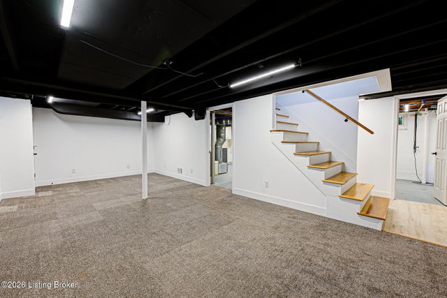 4011 Lambert Ave, Louisville, KY 40218