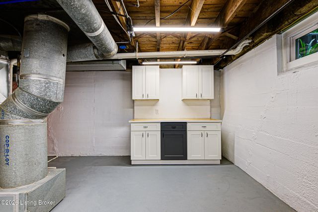 4011 Lambert Ave, Louisville, KY 40218