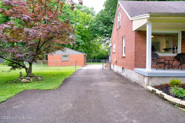 4011 Lambert Ave, Louisville, KY 40218