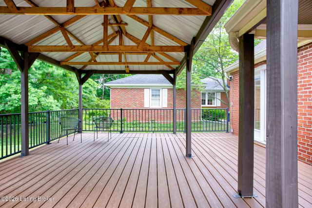 4011 Lambert Ave, Louisville, KY 40218