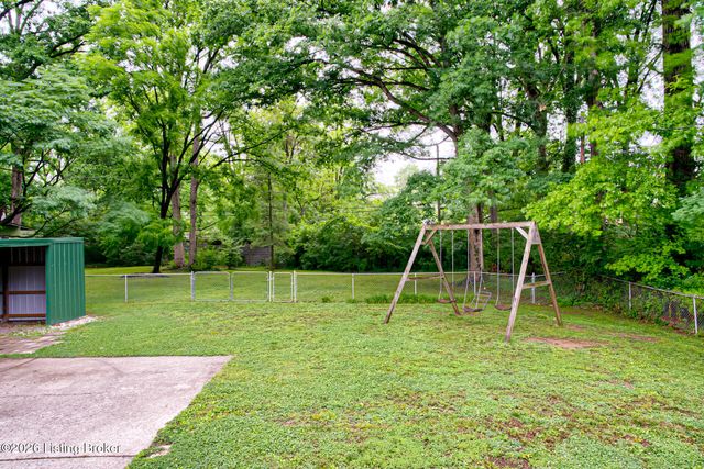 4011 Lambert Ave, Louisville, KY 40218