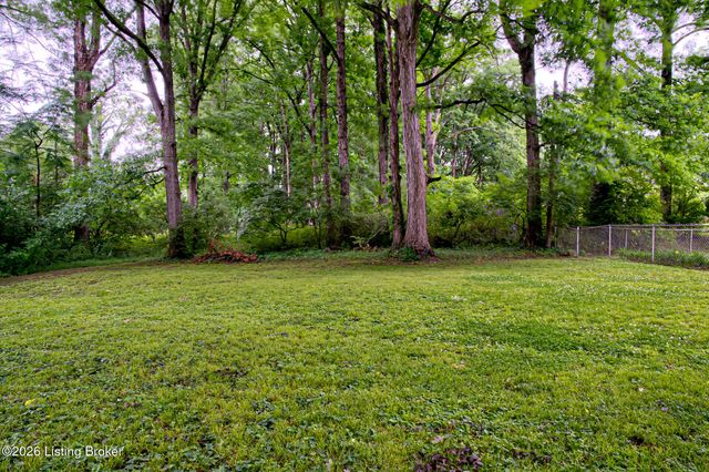 4011 Lambert Ave, Louisville, KY 40218