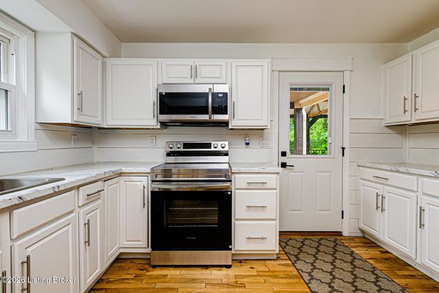 4011 Lambert Ave, Louisville, KY 40218