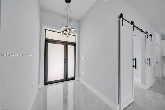 2806 Vera Ave S, Lehigh Acres, FL 33976