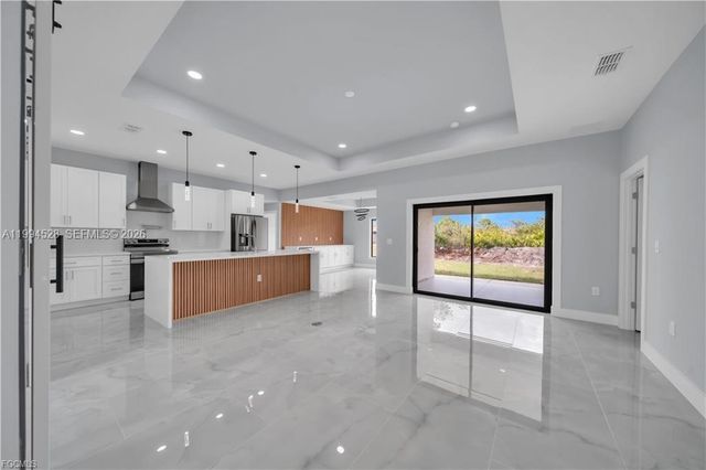 2806 Vera Ave S, Lehigh Acres, FL 33976