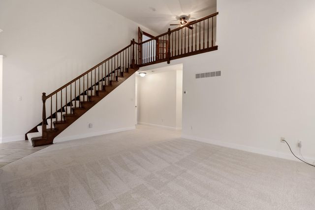 1055 Mission Hills Court, Chesterton, IN 46304