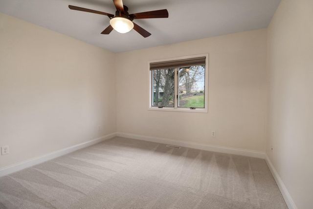 1055 Mission Hills Court, Chesterton, IN 46304