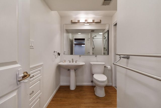 1055 Mission Hills Court, Chesterton, IN 46304