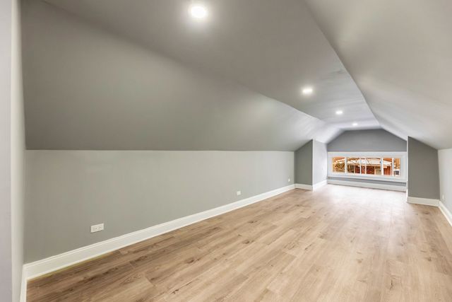 7545 S Rhodes Avenue, Chicago, IL 60619