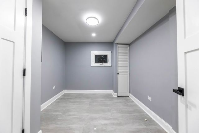 7545 S Rhodes Avenue, Chicago, IL 60619