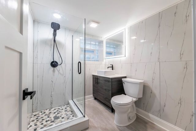 7545 S Rhodes Avenue, Chicago, IL 60619