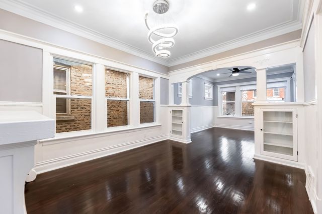 7545 S Rhodes Avenue, Chicago, IL 60619