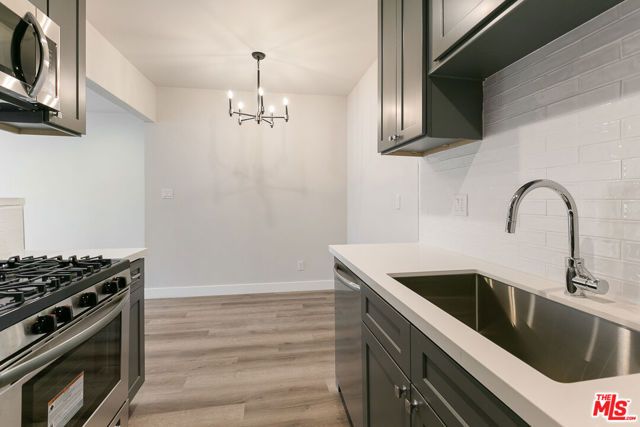 2401 S SYCAMORE Avenue 6, Los Angeles, CA 90016