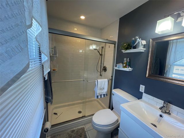 43 Brushy Neck Lane 10, Westhampton, NY 11977