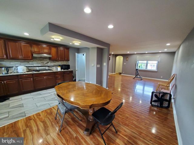 1053 LEVICK ST, Philadelphia, PA 19111