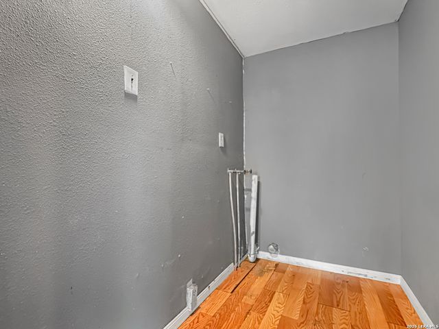 423 Barrett Place, San Antonio, TX 78225