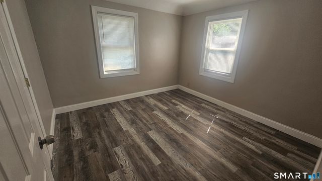 414-416 Pearl Harbor Street, Bridgeport, CT 06610